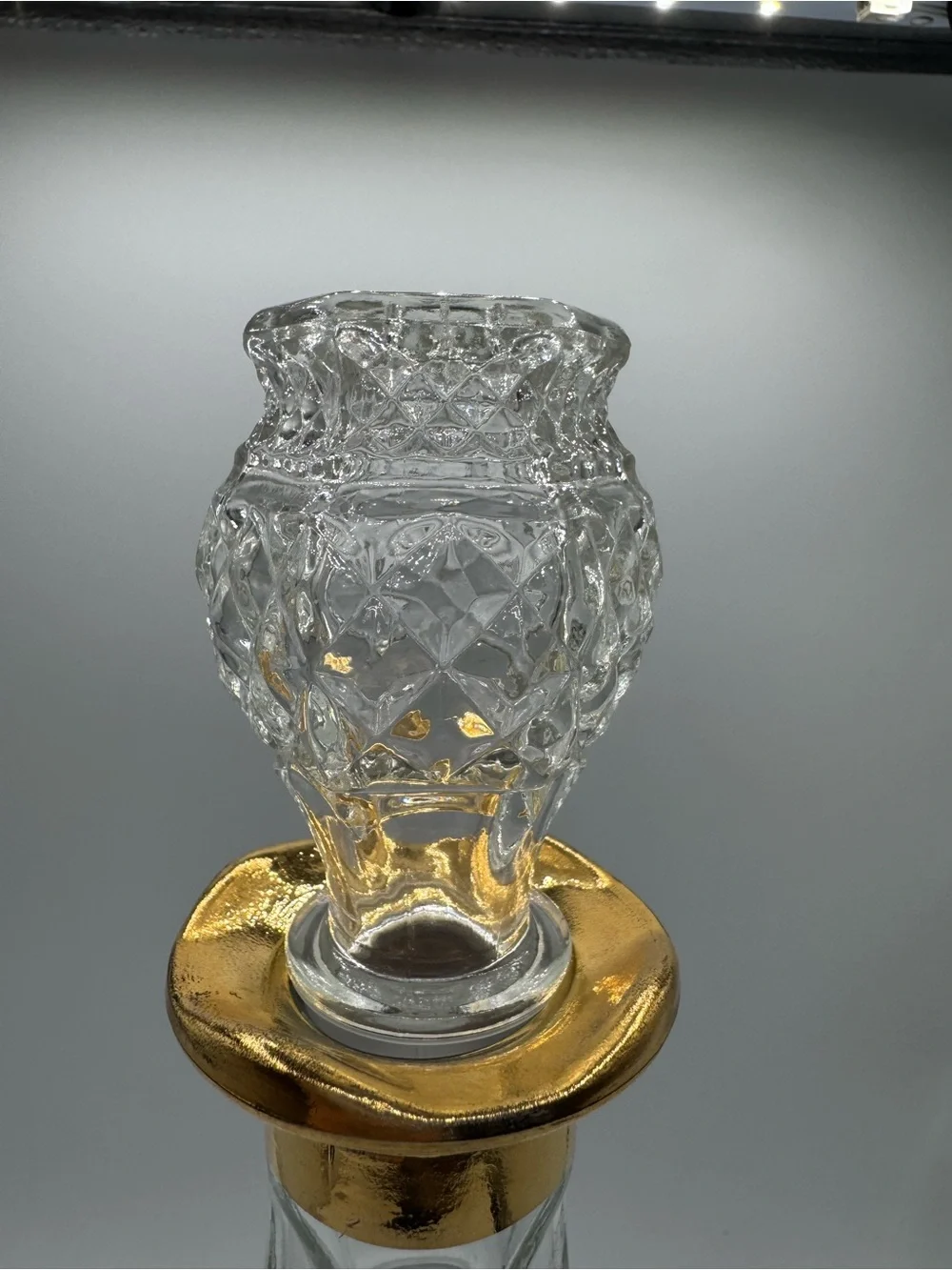 Vintage Anchor Hocking Hexagonal WEXFORD Gold Trim Decanter w/Stopper 1965